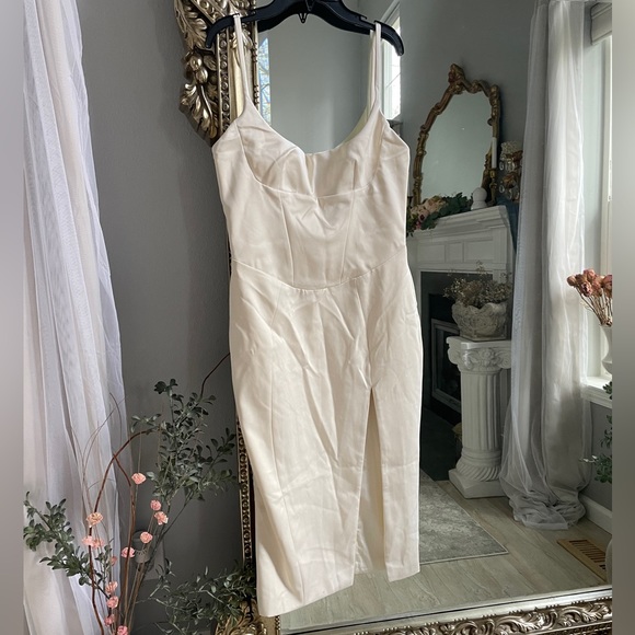 House of CB Casimira dress - Picture 3 of 4